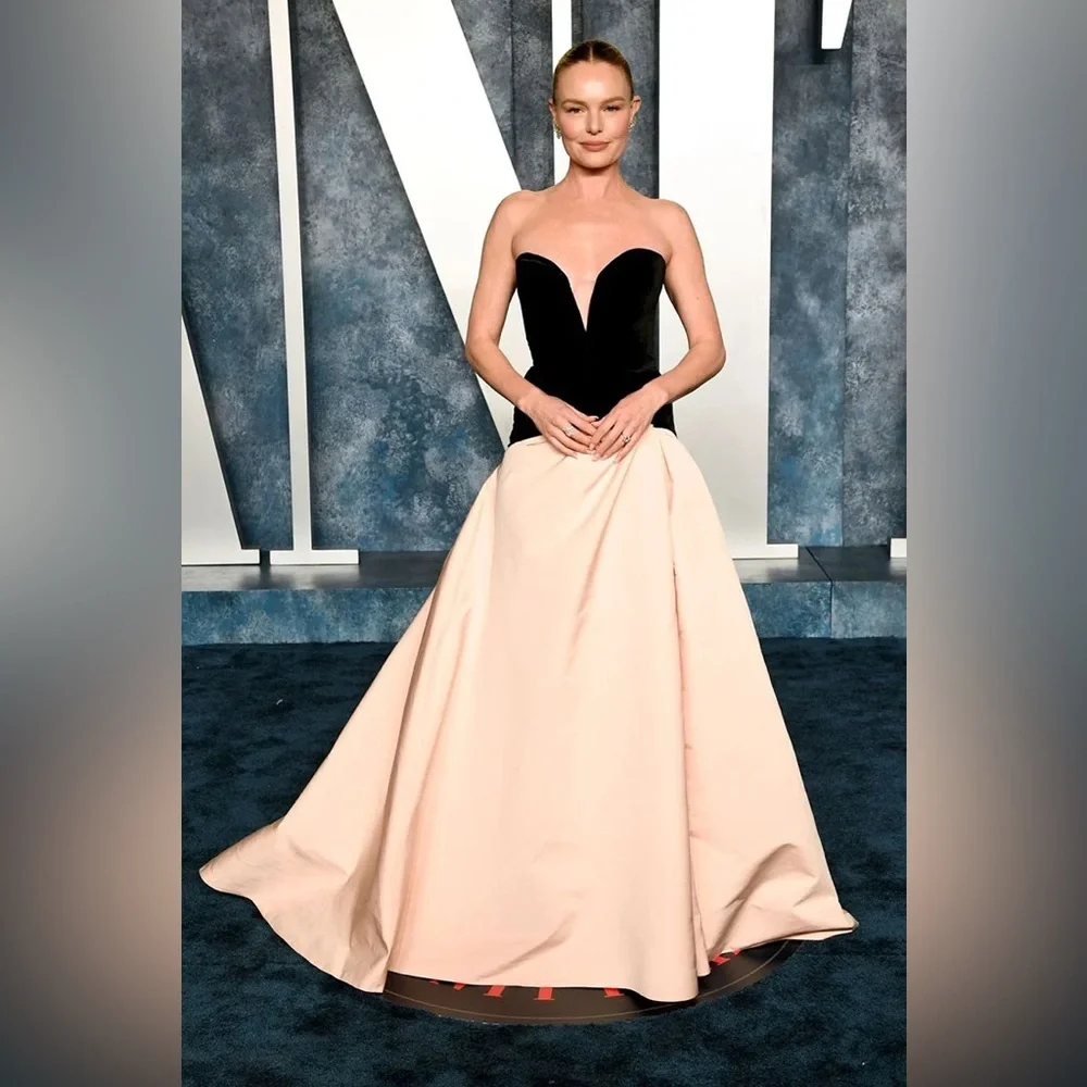 Monique Lhuillier taffeta Elegant Black and light pink Strapless Gown - Picture 3 of 5